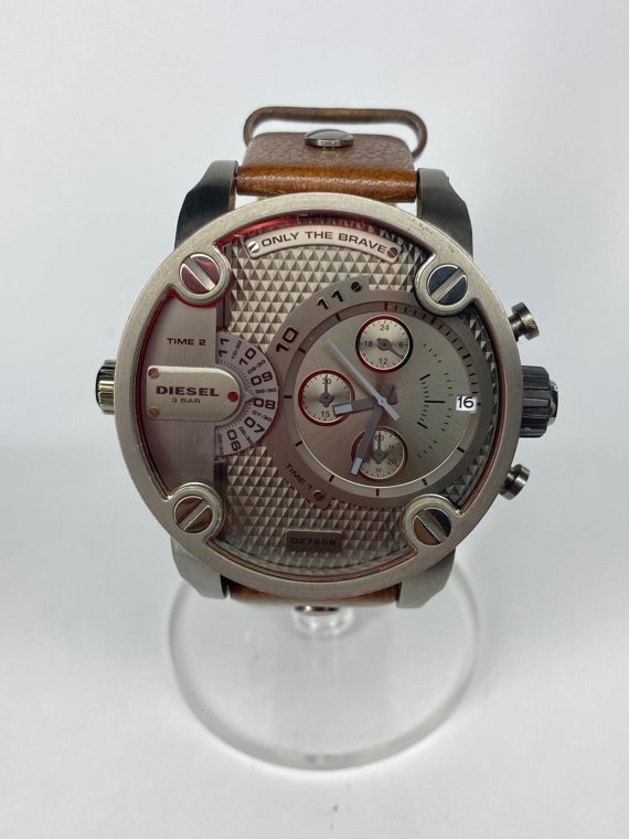 Diesel Little Daddy DZ7256: Un Clásico Reimaginado